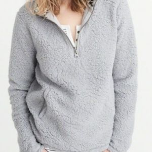 ABERCROMBIE & FITCH PURPLE SHERPA PULLOVER XS